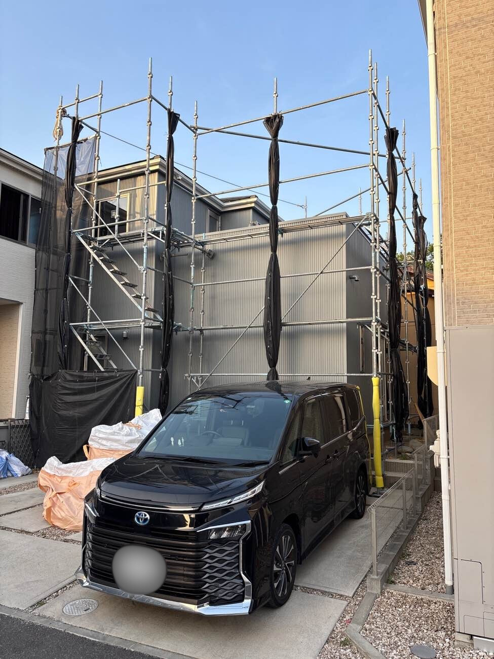 既存の家を壊さずにスペースを広くしたりお部屋を増やすことができます。