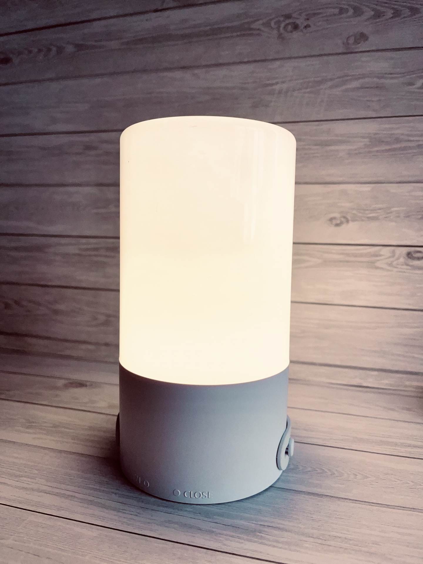 室内外の照明を交換・追加設置するサービスです。
LEDなどの省エネ照明からデザイン性の高いものまで、幅広い選択肢をご提供します。