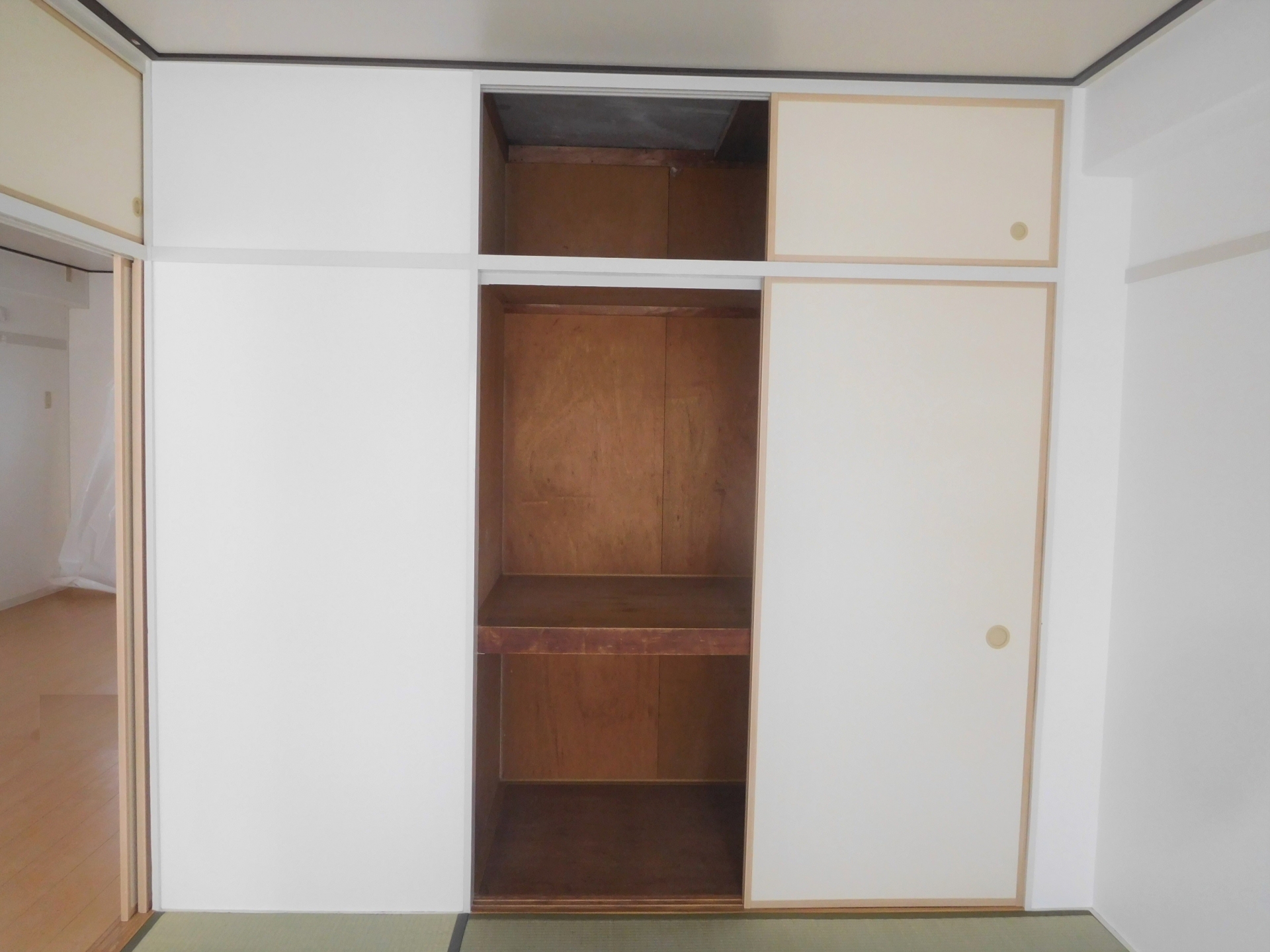押入をクローゼットや作業スペース、お部屋の一部として広くすることができます。